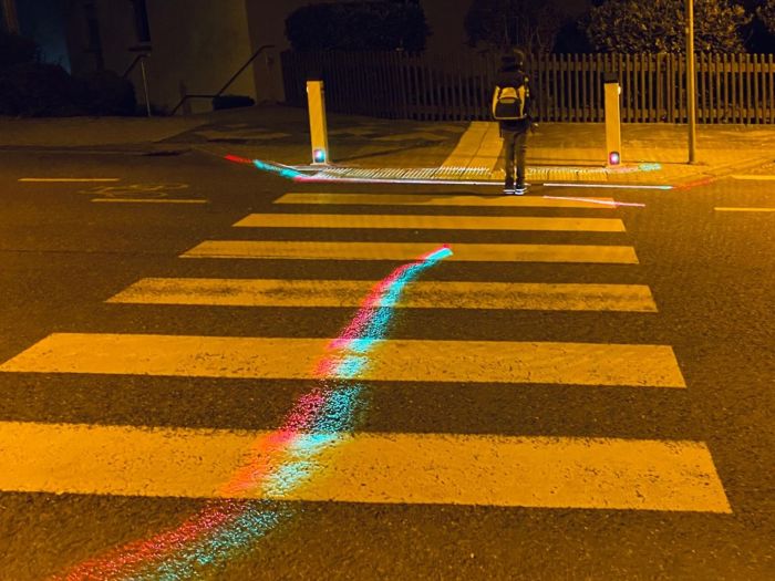 Smarter Zebrastreifen auf dem Eschberg - Quelle „Landeshauptstadt Saarbrücken“ Smarter Zebrastreifen auf dem Eschberg - Quelle „Landeshauptstadt Saarbrücken“